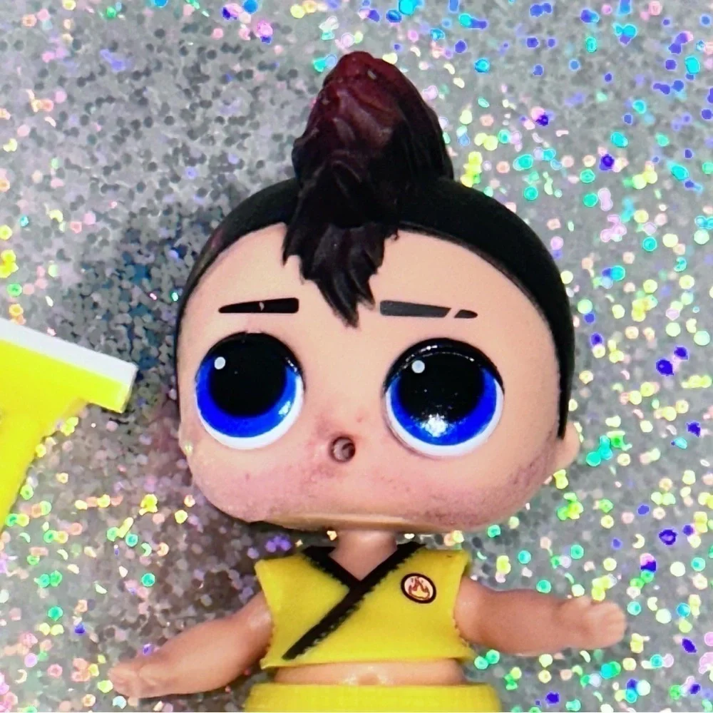 L.O.L. SURPRISE Boy Series BRICKA BREAKA Boi Doll Beard Color Change Razor
